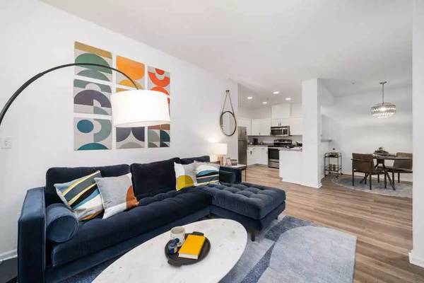 $2,195 / 2br - 1073ft2 - Unlock a world of comfort: Stellar 2 BR, 1073 Sq Ft homes. (Silverdale)63786614253443120