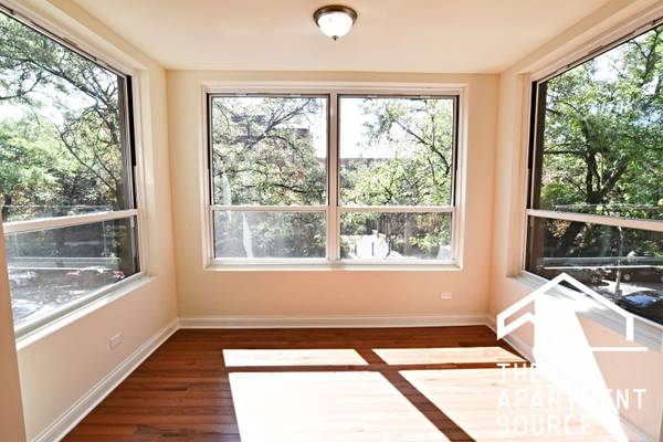 $3,750 / 3br - ✨ Charming 2BR / 2BA in Pet-Friendly East Lakeview – Sun-Filled & Mode (Lakeview East)63898860587522120