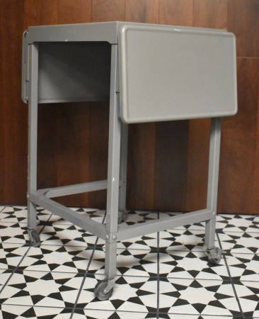 Vintage Small Rolling Metal Utility Trolley Table w/ Folding Sides 1