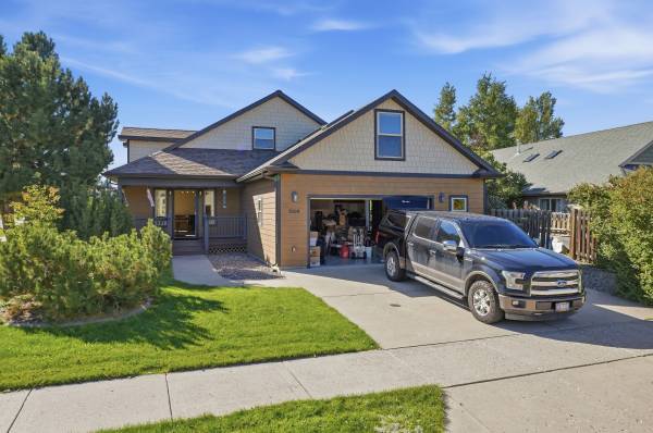 3108 Oliver St 1