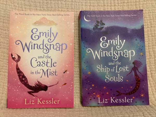 Emily Windsnap Book 3 and 6: Castle in the Mist and Ship of Lost Souls 1