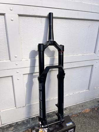 Rockshox Zeb Select + 160mm 29er suspension fork 1