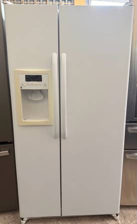 Side by side Refrigerator 1