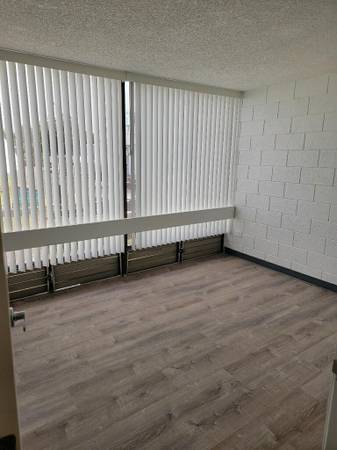 $2,730 / 2br - 715ft2 - Spacious Closets, Wood Inspired Flooring, Quartz Countertops (Wahiawa)63939534872963124