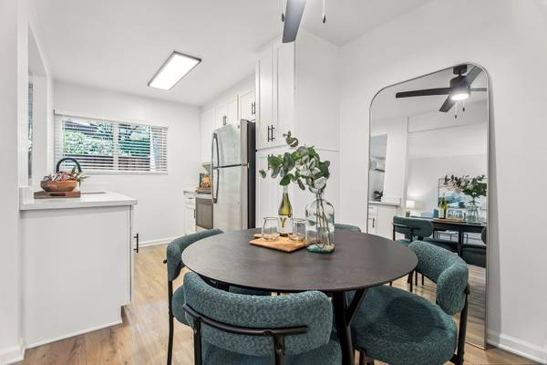 $2,585 / 1br - 756ft2 - Pet Friendly, Sparkling Pool, State-of-the-Art Fitness Center (300 Rolling Oaks Dr, Thousand Oaks, CA)63800711890817121