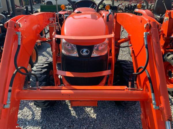 Kubota L3901 - 4x4 con cargador - $16,900 (Vincent)63442186842753122
