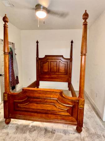 Queen Size Bed 1