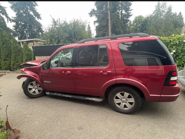 coche siniestrado, Explorer 2007 4x4 - $900 (Edmonds)63623387931651123
