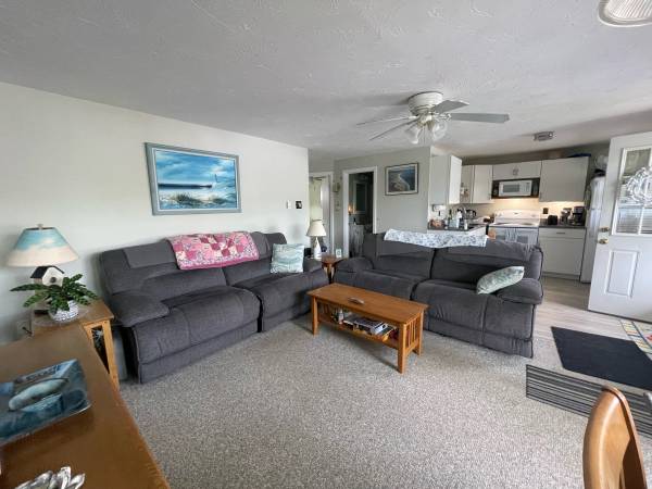 $1,700 / 2br - 800ft2 - Winter rental Wells Maine (Wells Beach)63656161653507123