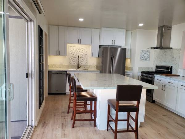 $1,350 / 156ft2 - House on Hill w/Cyn View has Room for Rent, Kit/Ldry Use (National City | Residential Area | Manchester St.)63819335763585123