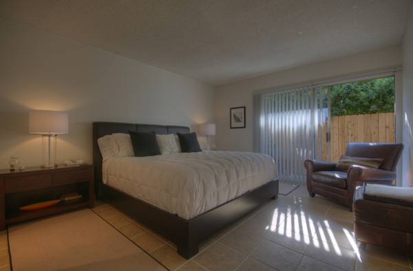 $2,100 / 2br - 1016ft2 - Mid-Century Architecture, Best Location, Great Amenities at AGAVE! (Palm Springs Near Downtown)63686209491715123