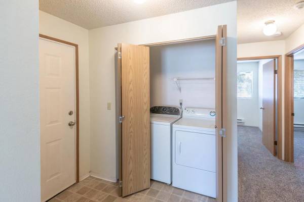 $1,487 / 1br - 691ft2 - Fireplace, TV Lounge, Free Wi-Fi in Common Areas, Tour Today63786707657731124