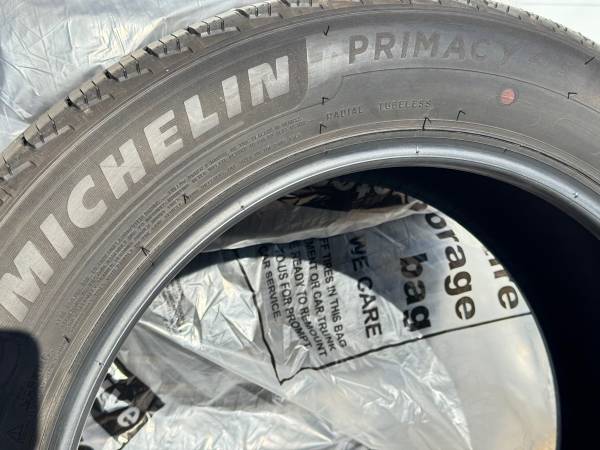Michelin Primacy AS 235/55/R19 set of 4 “Like New” 1