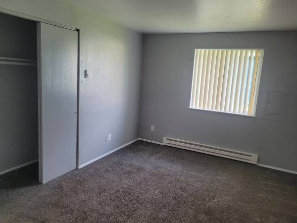 $1,400 / 2br - 850ft2 - 2 bedroom with Washer & dryer and Fireplace!!! (Kennewick)64054767060995122