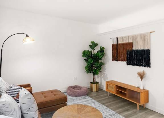 $3,480 / 2br - 1068ft2 - The Backyard, Ceiling Fans, Modern Kitchens (10712 5th Ave NE, Seattle, WA)63808107293697123