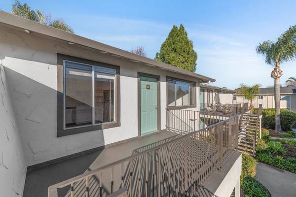 $3,095 / 2br - 855ft2 - Live moments, Not Miles Away — Cielo keeps you close to it all (campbell)64000753376129122