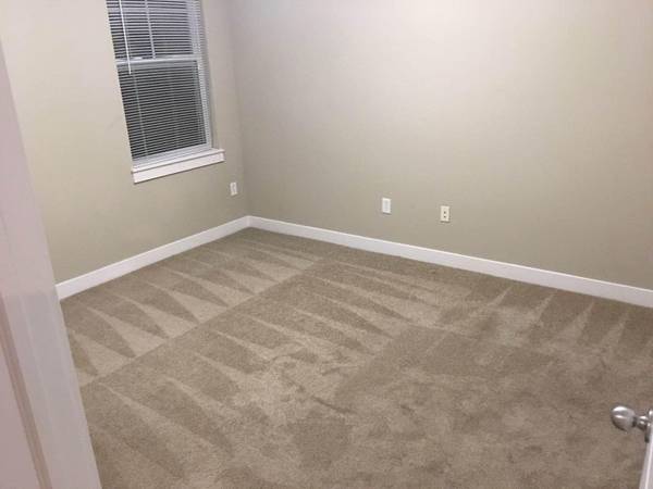 $1,200 / 2br - 921ft2 - Ivy Towns 2B2B Lease Transfer Discounted Negotiable (West Lafayette)63680156530307122