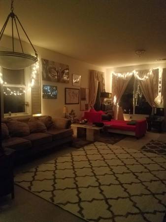 $1,000 / 2br - Free street parking, 5 mins from Brisbane & SSF (daly city)63823031824897120