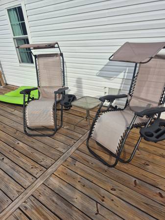 Lounge Chairs and Small Table 1