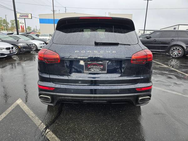 2016 Porsche Cayenne Base - $22,850 (Lujo de segunda mano)63441625035393123