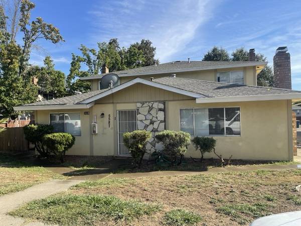 $2,000 / 2br - + 1 baño con apartamento de garaje aceptando sección-8 (Sacramento)63844737454723120