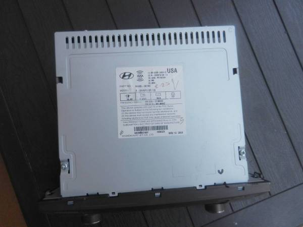 Hyundai Sonata OEM Radio-with AM-FM-XM-CD-USB -AUX