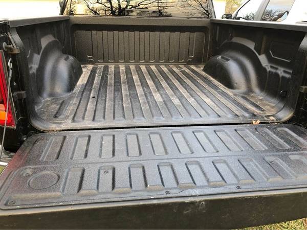 2019 Ram 1500 Edición Lone Star 4x4 Camioneta (Motor Hemi V8) - $25,000 (Pollok, Texas)63479263819777123