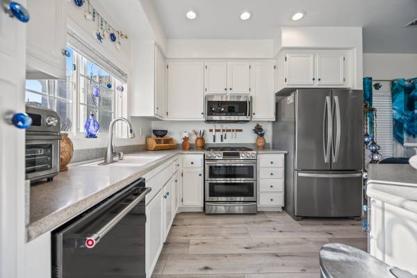 $1,499,000 / 3br - 1800ft2 - Charming Detached Condo on Rarely Available N. Cleveland St. (Oceanside)63954709756290122