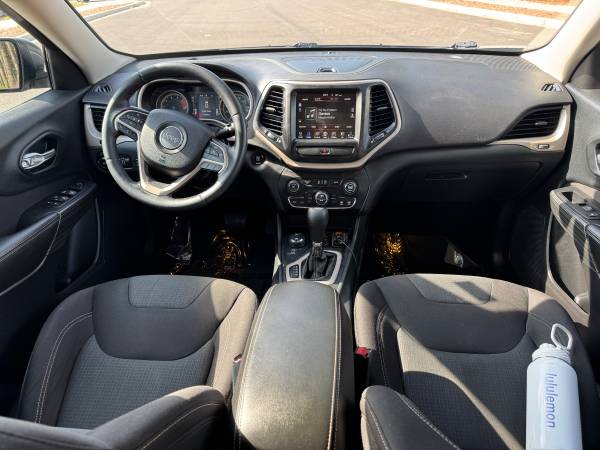 2016 Jeep Cherokee *Latitude - $5,500 (Puyallup)63623387618433124
