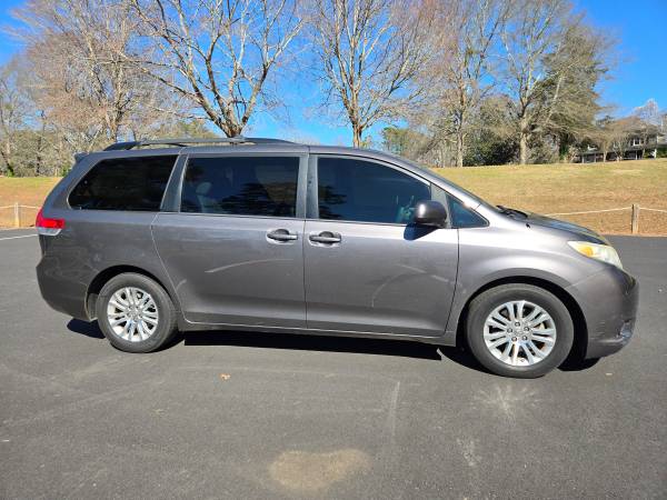 2014 Toyota Sienna XLE- 2 CAMIONETAS SIENNA BARATAS!! ¡PRECIOS EN EFECTIVO! - $5,300 (Cumming/Dawsonville/Dahlonega/Gainesville)63612744721537121