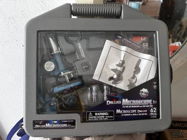 62 piece Delux Microscope set 1