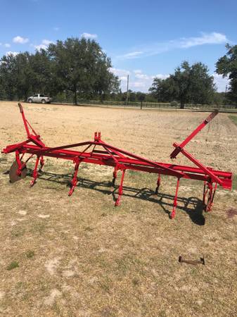 4 Row cultivator 1