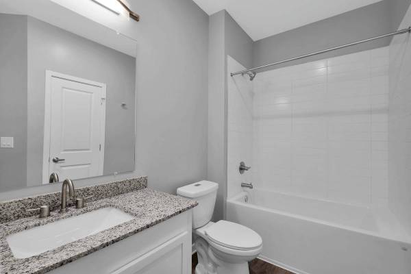 The only one on special. Don't miss out on $1,295 for this 2 bedroom! 1
