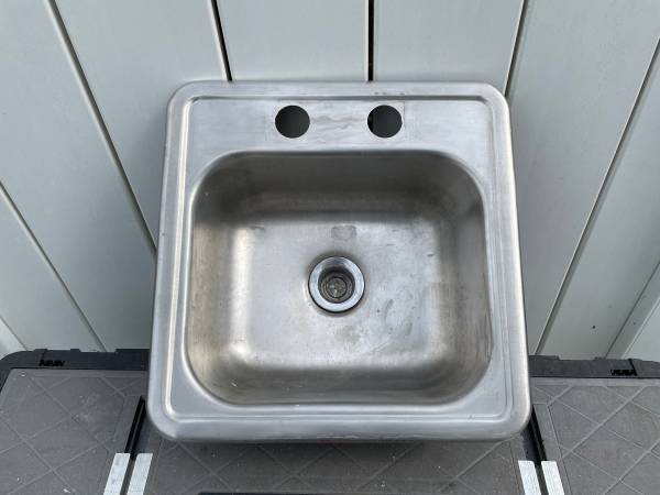 15" x 15" x 6" Stainless Steel Drop-in Sink 1