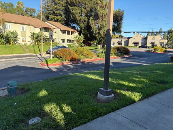 $1,100 Cozy room with private bathroom private room temporary, month to month (concord / pleasant hill / martinez)63989800256898121