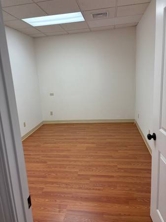 $650 / 130ft2 - Executive office space in North Kihei (North Kihei)63939535209602121