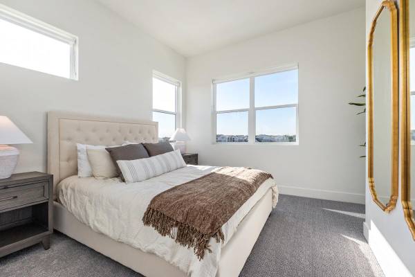 $1,680 / 1br - 565ft2 - Brand New 55+ Apartments in Star, Idaho! Pet Friendly, Indoor Pool!63794970686467123