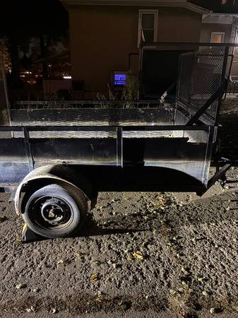 4 x 9  utility trailer 1