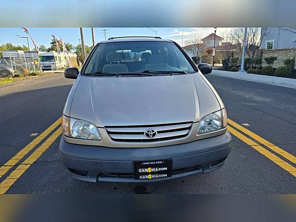 Minivan Toyota Sienna LE 2001 - $7991,00 (alameda)63477551587715122