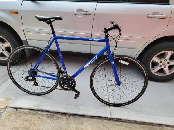 Gran bicicleta de carretera Mercer de 14 velocidades - $200 (south ozone park)63471379075329123