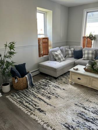 $250 / 4br - Roommate wanted (Emmaus)64010162123266124