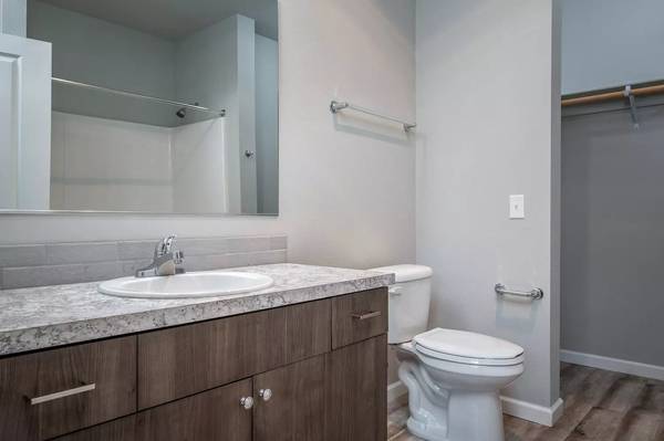 $1,775 / 2br - 1125ft2 - Spread out & settle in: 2 BR, 2 BA, 1125 Sq Ft of joy. (Vancouver)63672654559747121