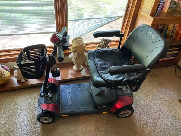 JET 3 MOBILITY XCOOTER 1