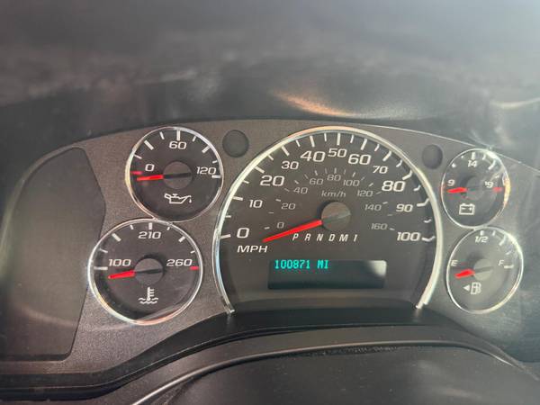 2021 Chevrolet 3500 - Photo 3