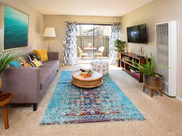 $1,882 / 1br - 608ft2 - Two spas, Two shimmering pools, Separate dining area63663819041793124