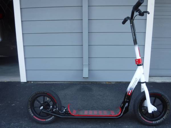 Urban Glide Push Scooter 1