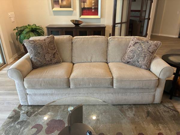 2 Lazy Boy Couches - like new! 1