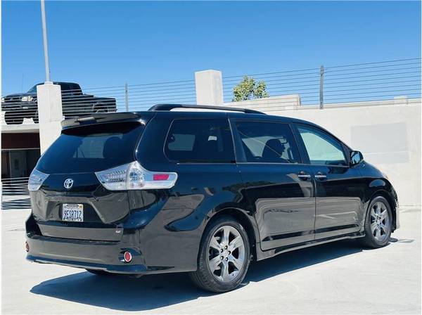 2016 Toyota Sienna SE Premium 8 Passenger 4dr Mini Van WE SHIP CALIFORNIA CARS A - $19,299 (+ Auto Race CA - Over 100 Cars)63613267158659123