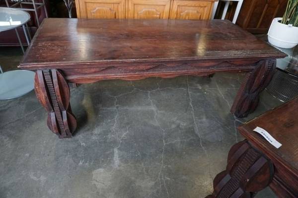 HAND CRAFTED COFFEE + END TABLE 1