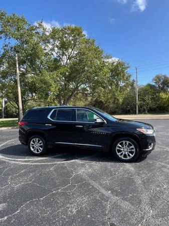 2018 Chevy Traverse~High Country~Kona interior~3rd row seating~Clean~ 1